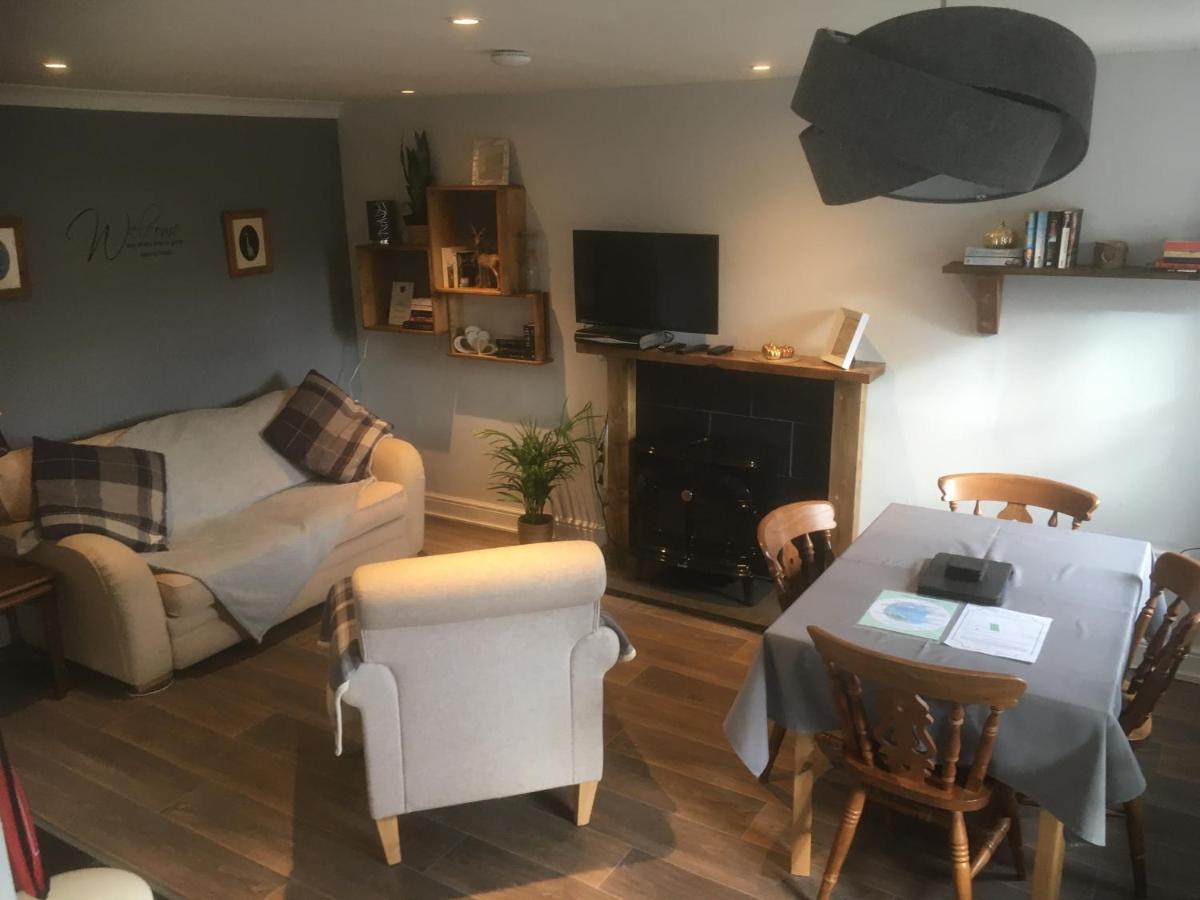 Maesnewydd Cottage 威尔斯浦 外观 照片